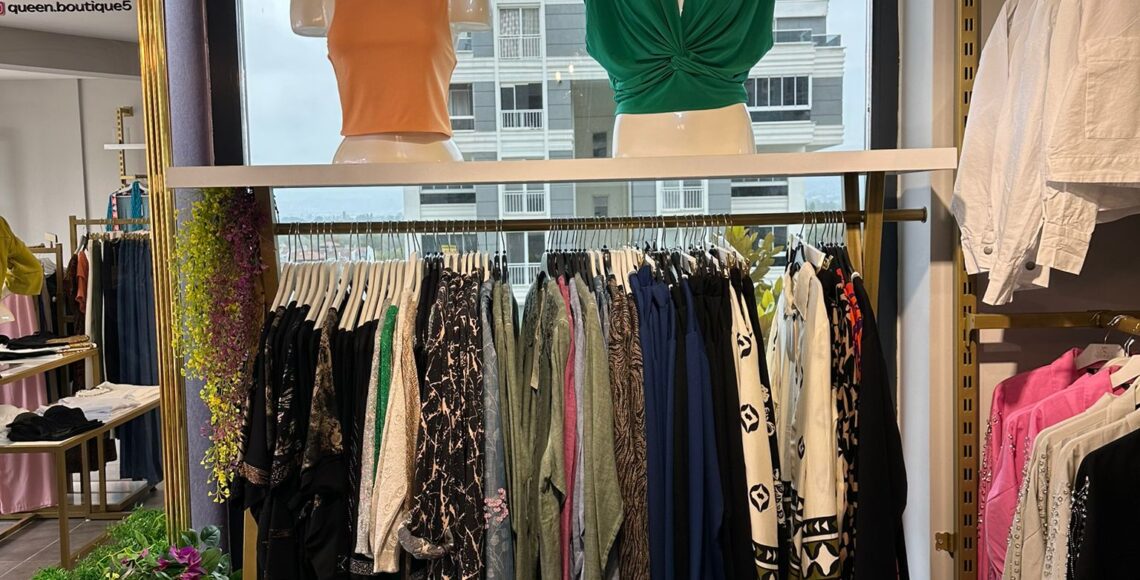 Bursa Raf ve Mağaza Askı Sistemleri Kadın Giyim Askı